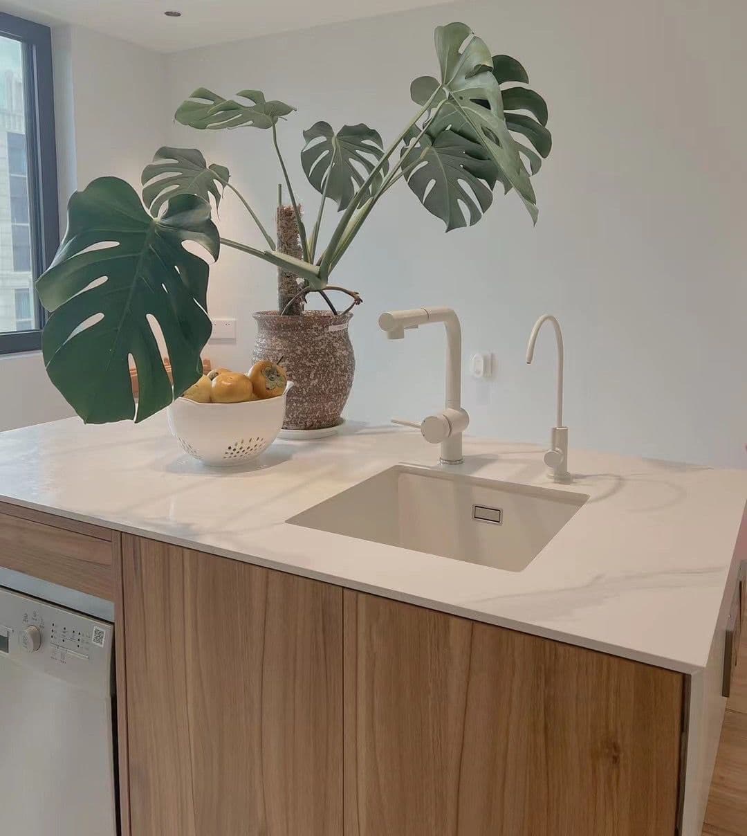 SHKRT's Creamy Fresh Style White Square Undermount Sink